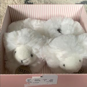 Doudou baby lamb slippers